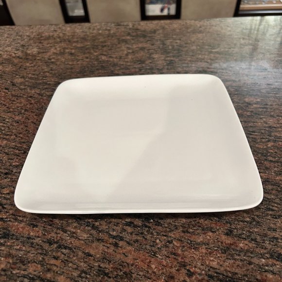 Crate and Barrel Dinner Set - Picture 4 of 5